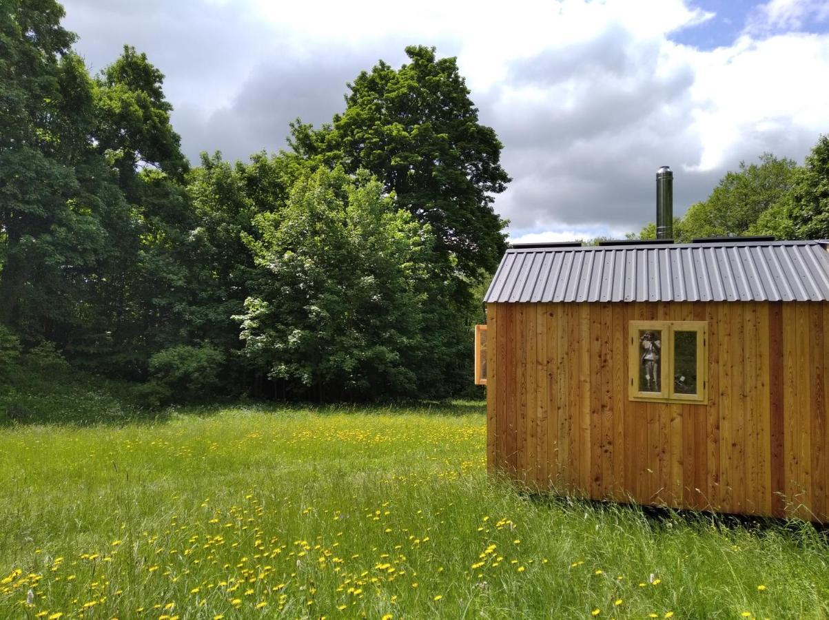 Celorocni Glamping V Pohodlnem Domecku Villa Výprachtice Buitenkant foto