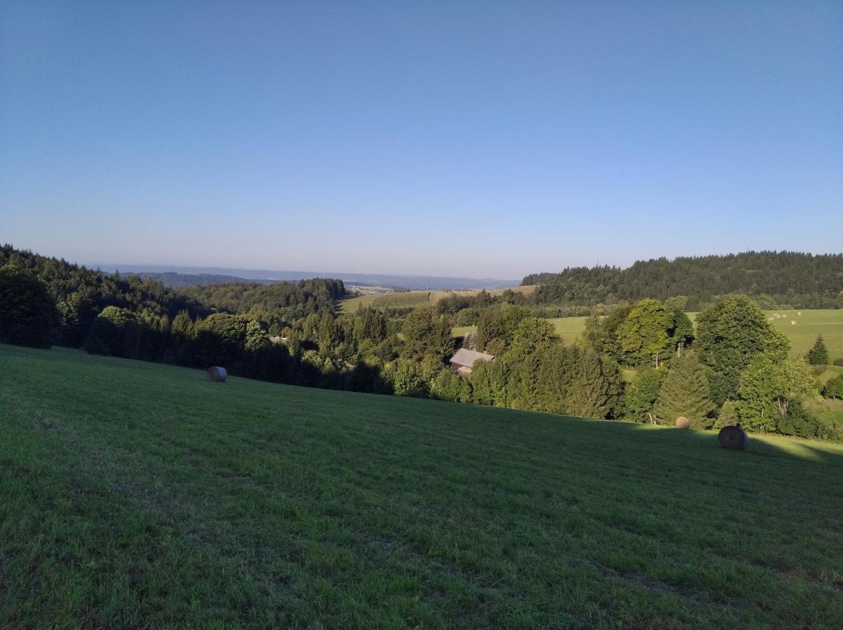 Celorocni Glamping V Pohodlnem Domecku Villa Výprachtice Buitenkant foto